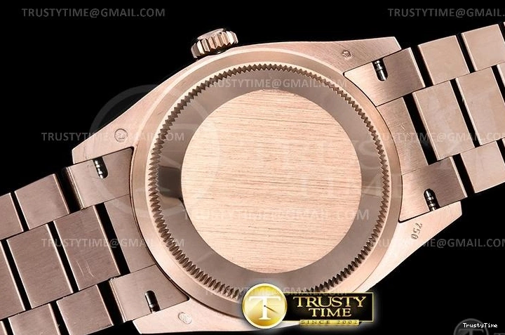 0102 RDD0223A – DayDate 36mm Packable 702